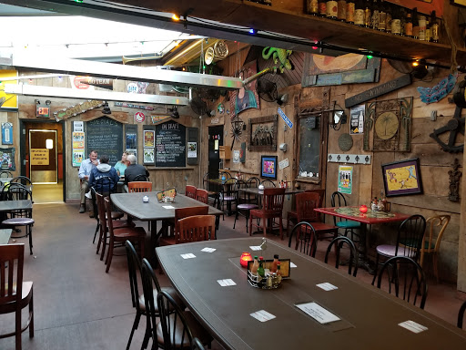 Bars with reserved areas for couples in Saint Louis