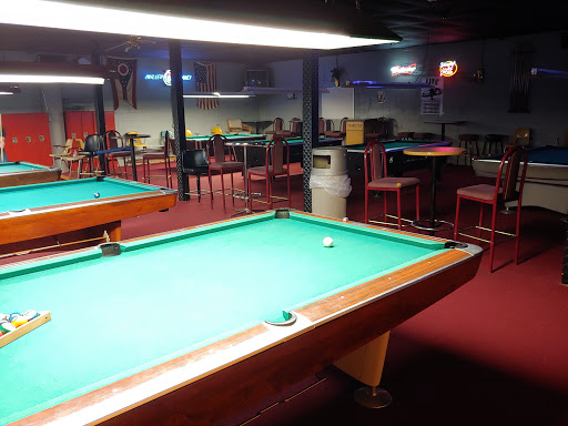 The Horseshoe Sports Bar and Billiards image 2