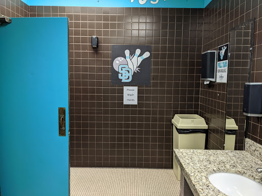 Bowling Alley «Louisville Lanes», reviews and photos, 3020 133rd St W, Shakopee, MN 55379, USA