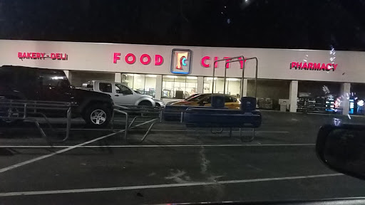 Supermarket «Food City», reviews and photos, 1130 S Roane St, Harriman, TN 37748, USA