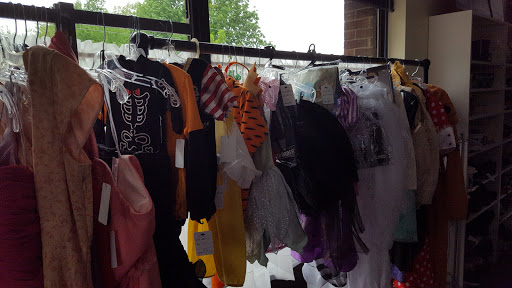 Thrift Store «Second Chance Shop», reviews and photos, 730 Hebron Ave, Glastonbury, CT 06033, USA