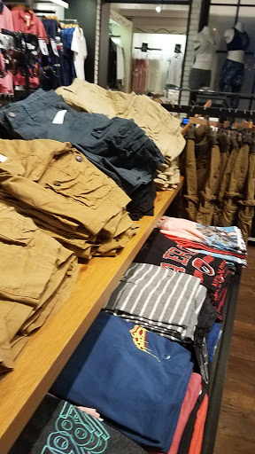 Clothing Store «Aéropostale», reviews and photos, 1500 Polaris Pkwy, Columbus, OH 43240, USA