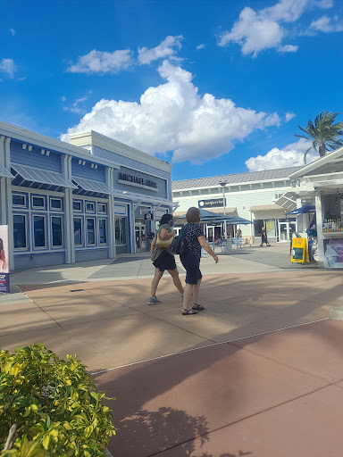 Clothing Store «Nike Factory Store», reviews and photos, 2350 Grand Cypress Dr #350, Wesley Chapel, FL 33544, USA