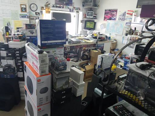 Car Stereo Store «F P W Electronics», reviews and photos, 130 1st St, Fort Payne, AL 35967, USA