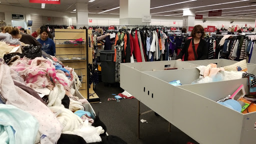 Department Store «Last Chance Clearance Store», reviews and photos, 1919 E Camelback Rd, Phoenix, AZ 85016, USA