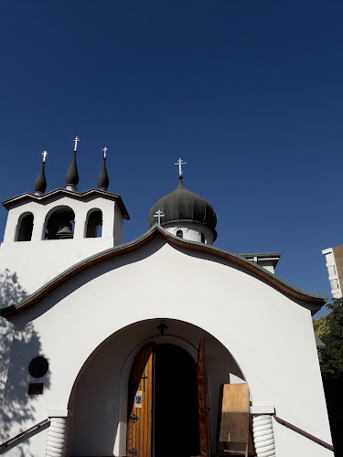 Opiniones de Iglesia Ortodoxa Rusa de la Santísima Trinidad y El Icono de la Santísima Virgen de Kazán en Ñuñoa - Iglesia