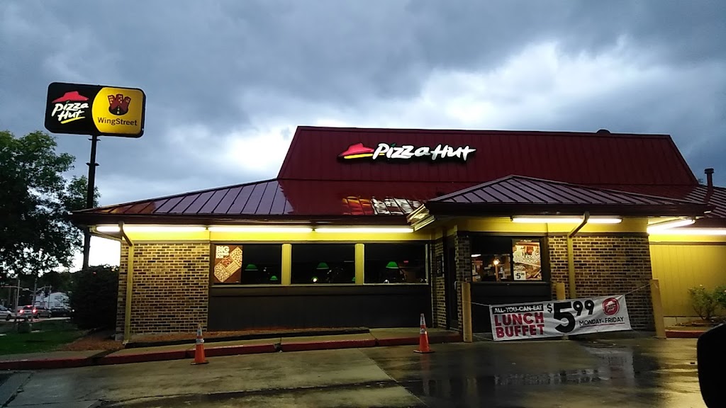 Pizza Hut 64128