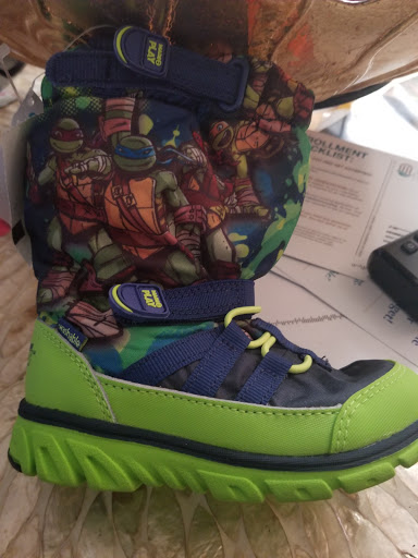 Thrift Store «Goodwill Retail Store & Donation Center», reviews and photos, 2495 Crain Hwy, Waldorf, MD 20601, USA