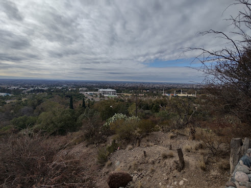 Jardín Zoológico de Mendoza by Google