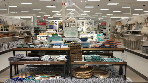 Department Store «Target», reviews and photos, 600 Hatton Dr, Glen Mills, PA 19342, USA