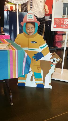 Clothing Store «Old Navy», reviews and photos, 1025 Veterans Pkwy, Clarksville, IN 47129, USA