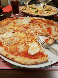 Pizza du Pizzeria La Fabbrica 32 à Trouville-sur-Mer - n°8