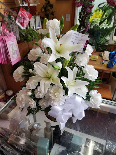 Florist «The Flower Pot & Basket Shop», reviews and photos, 5631 W Madison St, Chicago, IL 60644, USA