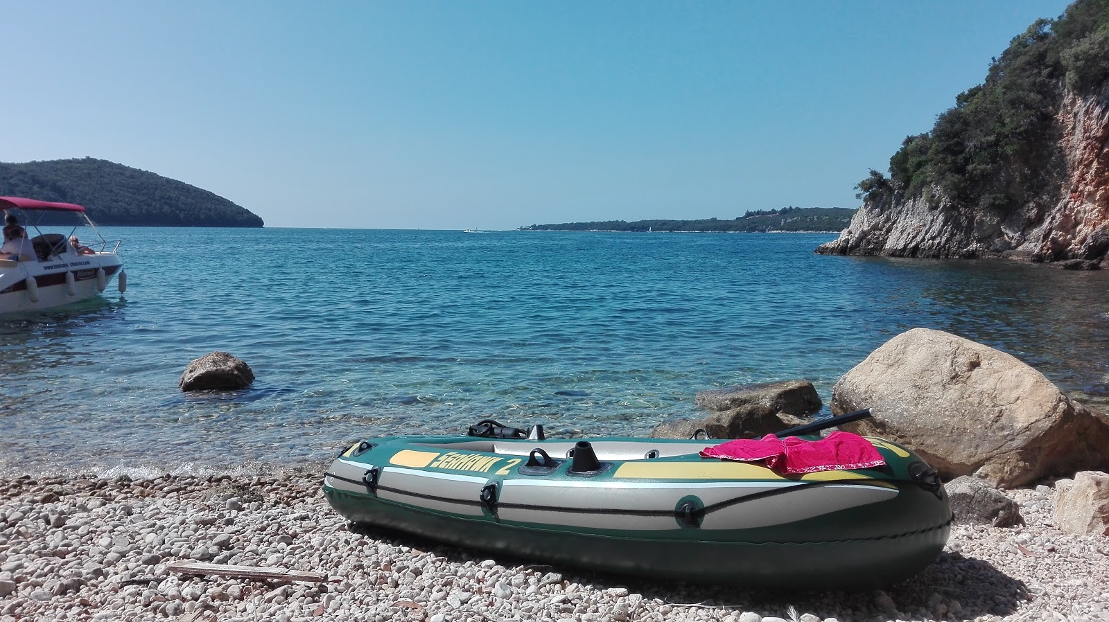 Foto von Limski Kanal beach mit sehr sauber Sauberkeitsgrad