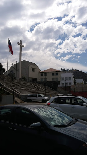 Parroquia Santa Rosa de Lo Barnechea - Iglesia