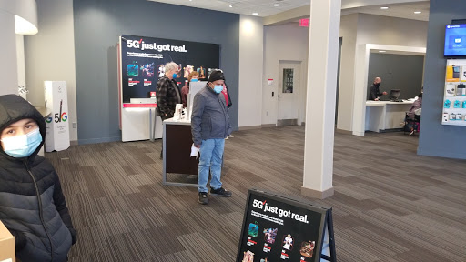 Cell Phone Store «Verizon», reviews and photos, 1495 Old York Rd, Abington, PA 19001, USA