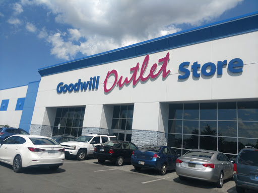 Non-Profit Organization «Goodwill Outlet Store», reviews and photos, 8345 Georgetown Rd, Indianapolis, IN 46268, USA