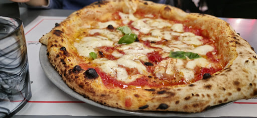 Terra Nera Pizza & Lab in Torre del Greco, Città Metropolitana di Napoli