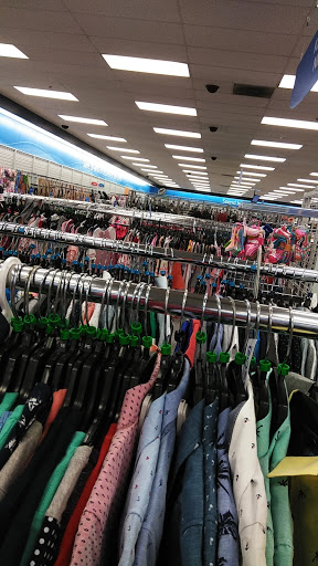 Clothing Store «Ross Dress for Less», reviews and photos, 212 Towne Center Dr, Compton, CA 90220, USA