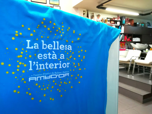 Información y opiniones sobre AMAD'OR-INSTITUT-DE-BELLESA-PERRUQUERIA-PROTESIS-CAPIL·LARS-ESTÉTICA de Lérida
