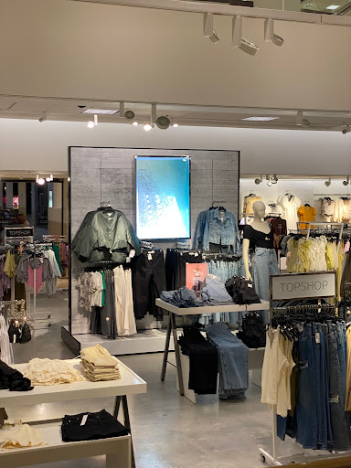 Department Store «Nordstrom Hillsdale Shopping Center», reviews and photos, 130 E Sailer Dr, San Mateo, CA 94403, USA