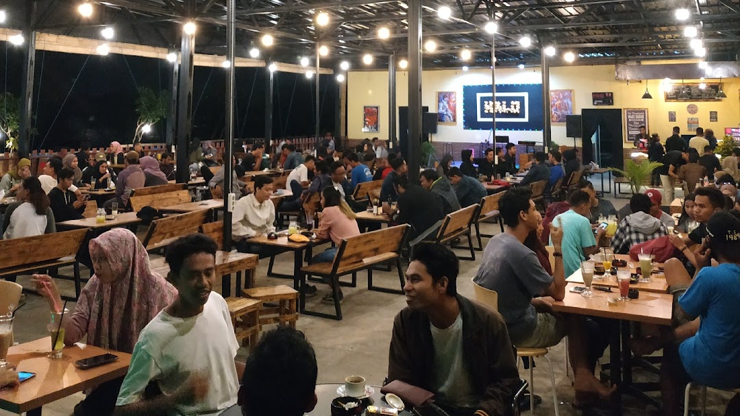 Halo Cafe, Malang