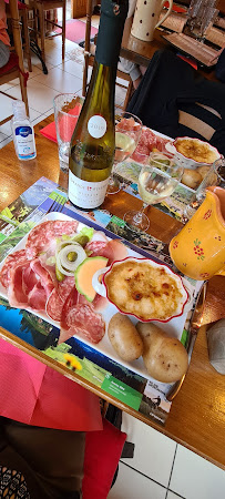 Raclette du Restaurant français La Table Savoyarde à Châtel - n°12