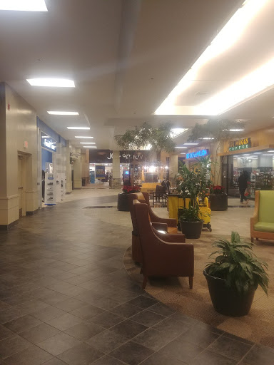 Shopping Mall «Lakeshore Mall», reviews and photos, 150 Pearl Nix Pkwy, Gainesville, GA 30501, USA