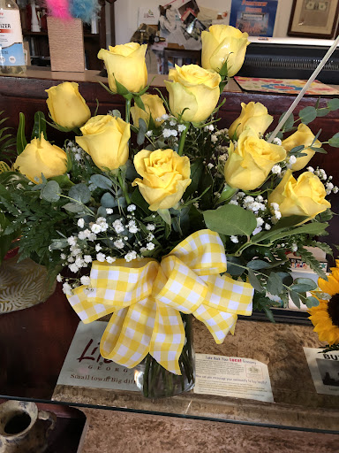 Florist «Old Town Flowers and Gifts», reviews and photos, 79 Main St NW b, Lilburn, GA 30047, USA