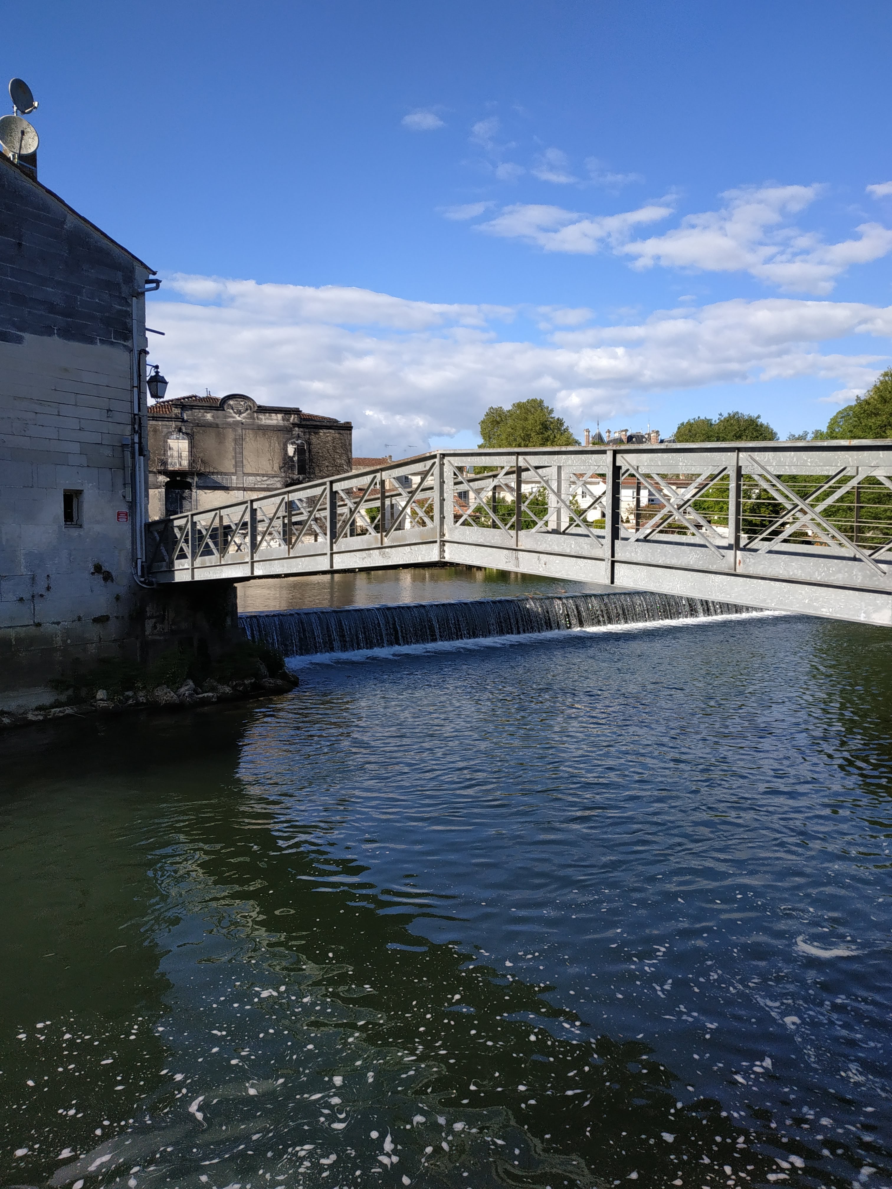 Photo n° 3 de l'avis de AdeL-Ine. fait le 15/05/2019 à 10:18