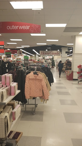 Department Store «T.J. Maxx & HomeGoods», reviews and photos, 7 Neponset St, Worcester, MA 01606, USA
