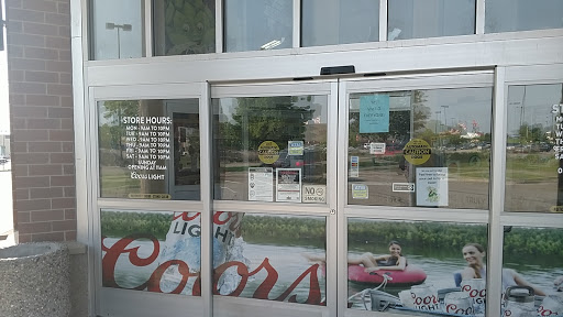 Liquor Store «Rogers Wine & Spirits», reviews and photos, 21725 S Diamond Lake Rd, Rogers, MN 55374, USA