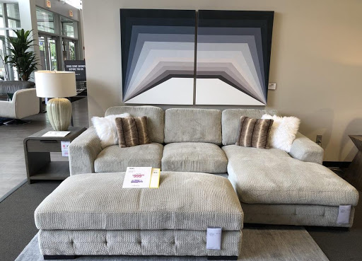Furniture Store «Value City Furniture», reviews and photos, 2536 N Elston Ave, Chicago, IL 60647, USA