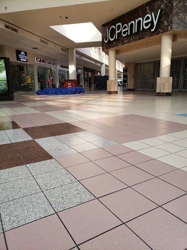 Shopping Mall «Stonewood Center», reviews and photos, 251 Stonewood St, Downey, CA 90241, USA