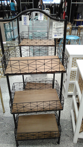 Clothing Store «Ross Dress for Less», reviews and photos, 350 The Promenade N, Long Beach, CA 90802, USA