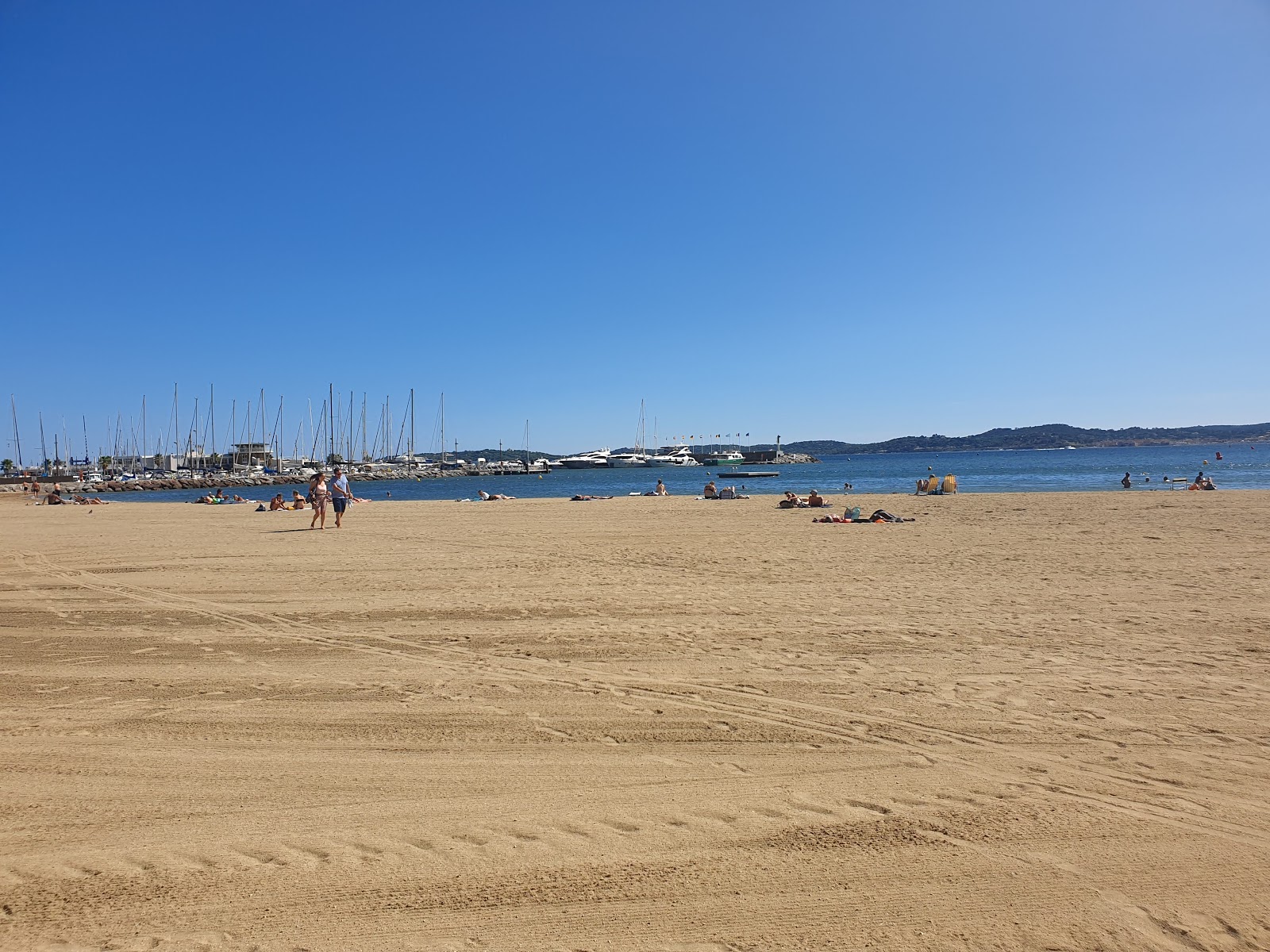 Foto de Praia da Marina de Sainte Maxime com alto nível de limpeza