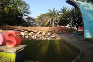 Parque Reina Barrios image