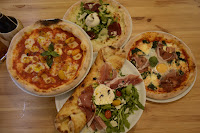 Photos du propriétaire du Pizzeria A Tavola! à La Plagne-Tarentaise - n°1