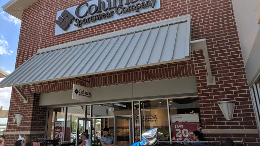 Sportswear Store «Columbia Sportswear Outlet Store at Houston Premium Outlets», reviews and photos, 29300 Hempstead Rd, Cypress, TX 77433, USA