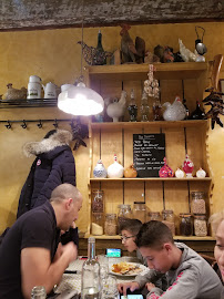 Atmosphère du Restaurant Les Ventres Jaunes à Lyon - n°5