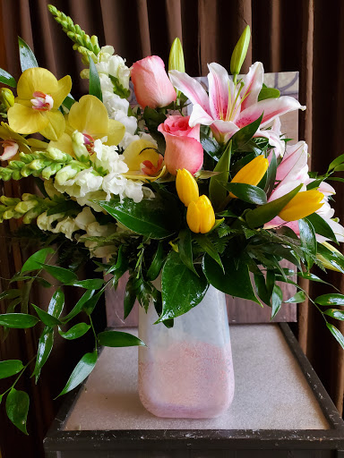 Battiste LaFleur Galleria, 825 E Long St, Columbus, OH 43203, USA, 