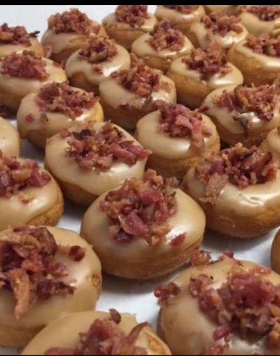 Donut Shop «Peace, Love And Little Donuts Of Green», reviews and photos, 3700 Massillon Rd, Uniontown, OH 44685, USA