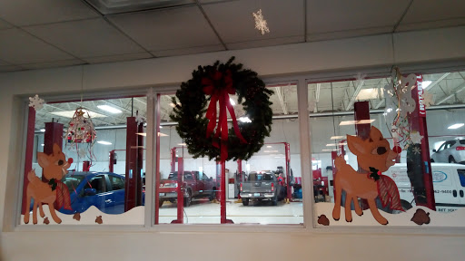 Car Dealer «Collins Nissan», reviews and photos, 4142 Bardstown Rd, Louisville, KY 40218, USA