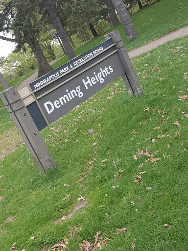 Park «Deming Heights Park», reviews and photos, 1115 St Anthony Pkwy, Minneapolis, MN 55418, USA