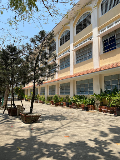 Trường THPT Giồng Ông Tố