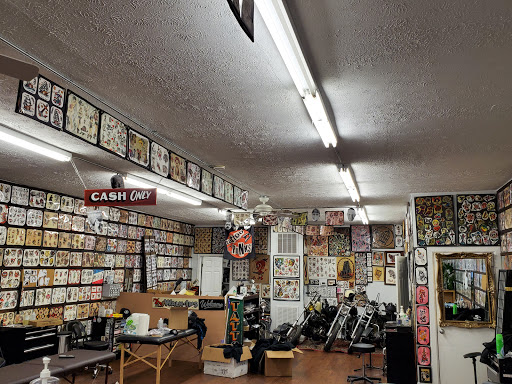 Tattoo Shop «Red Canary Tattoo», reviews and photos, 202 E Main St, Thurmont, MD 21788, USA