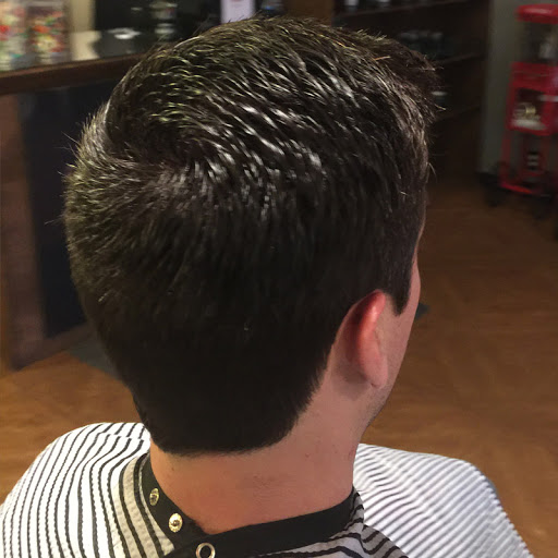 Barber Shop «Applewood Village Barbershop», reviews and photos, 2070 Youngfield St, Lakewood, CO 80215, USA