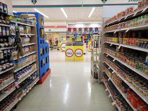 Grocery Store «Winn-Dixie», reviews and photos, 1122 N Main St, Bushnell, FL 33513, USA