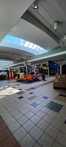 Shopping Mall «Lindale Mall», reviews and photos, 4444 1st Ave NE, Cedar Rapids, IA 52402, USA