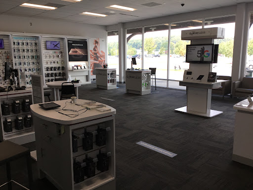 Cell Phone Store «GoWireless Verizon Authorized Retailer», reviews and photos, 244 Crossings Blvd, Elverson, PA 19520, USA